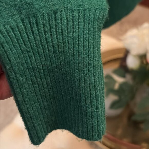 Pink Victoria's Secret 'OH WHAT FUN!' Holiday Christmas Sweater - Green Knit Med - Picture 5 of 7